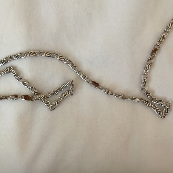 New grey evening purse. Pleated front with chain. - Picture 4 of 8